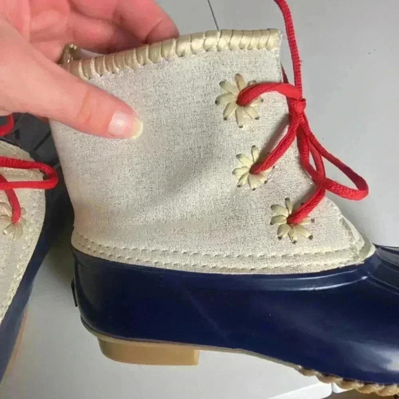 Jack Rogers Chloe Women's Size 6 Ankle Duck Boots Waterproof Cream Navy Metallic - Picture 6 of 9